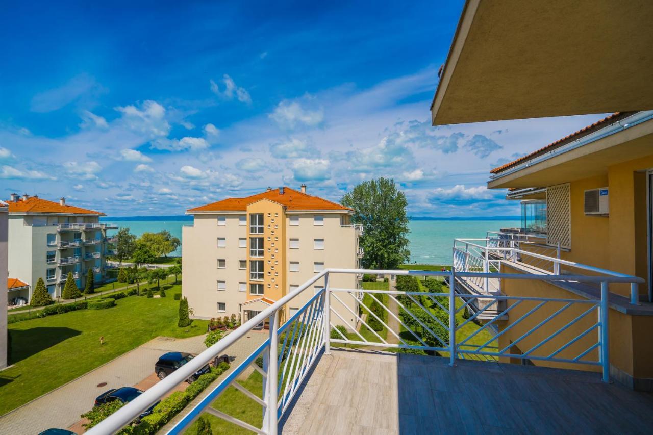 Myflat Golden Coast Panorama Apartment Siófok Exteriör bild